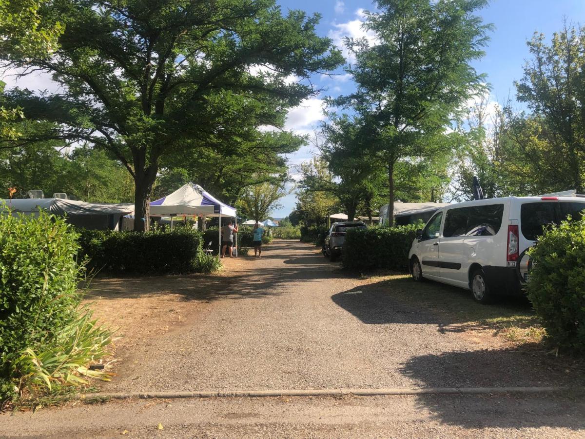 Camping Paradis Family Les Rives De L'Herault ジニャック エクステリア 写真