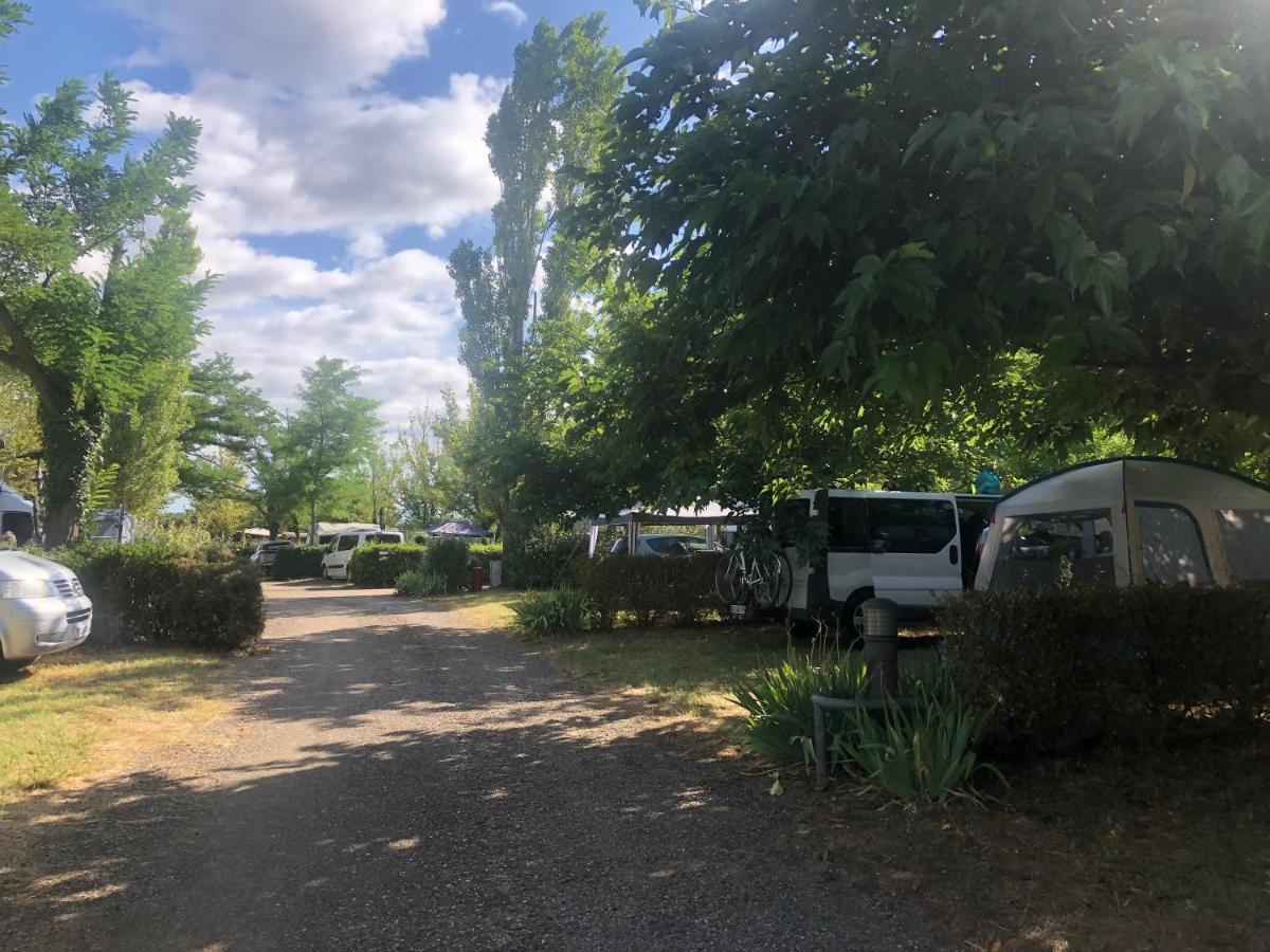 Camping Paradis Family Les Rives De L'Herault ジニャック エクステリア 写真