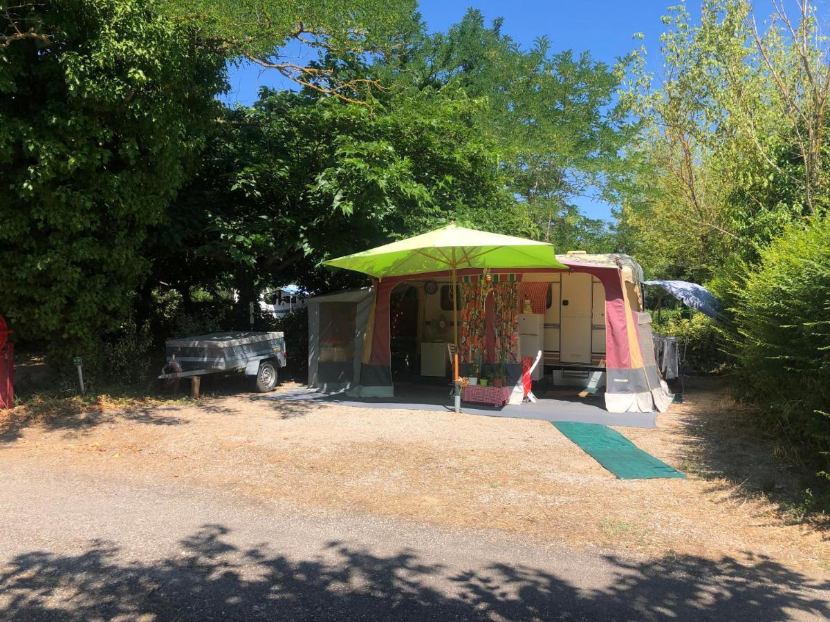 Camping Paradis Family Les Rives De L'Herault ジニャック エクステリア 写真
