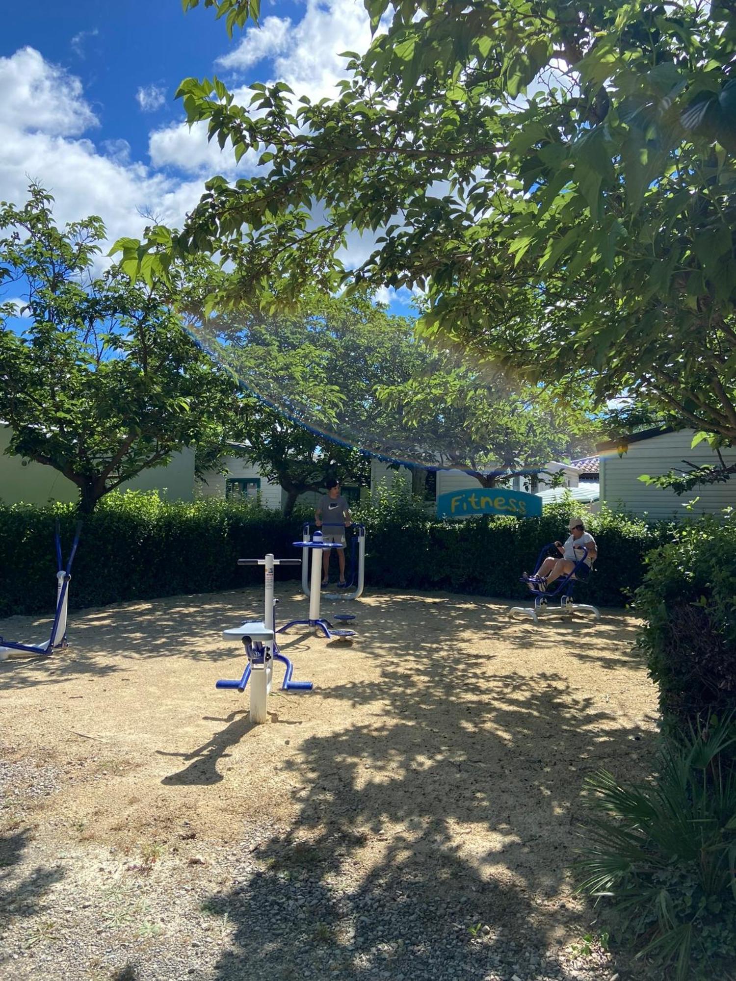 Camping Paradis Family Les Rives De L'Herault ジニャック エクステリア 写真
