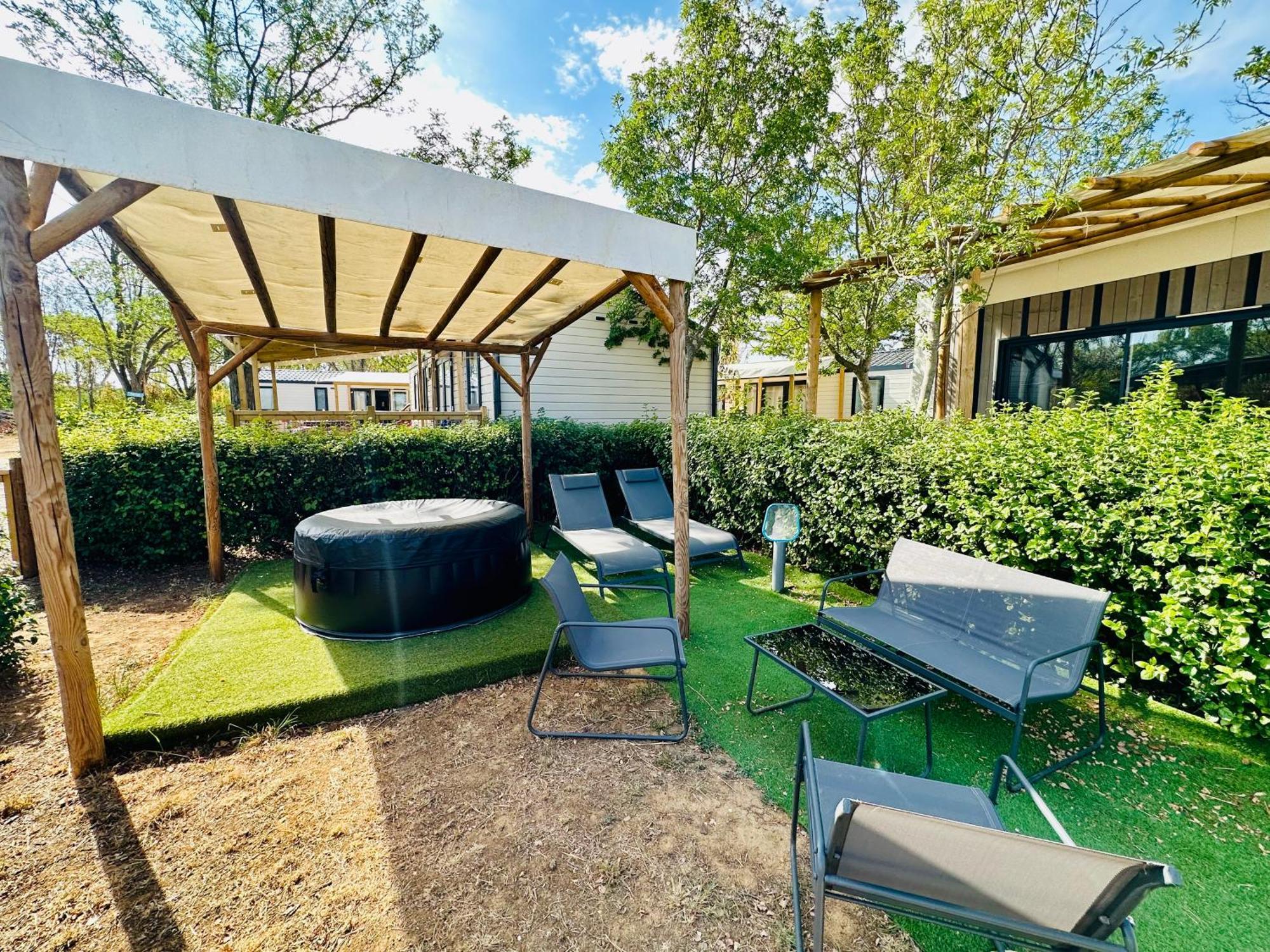 Camping Paradis Family Les Rives De L'Herault ジニャック エクステリア 写真