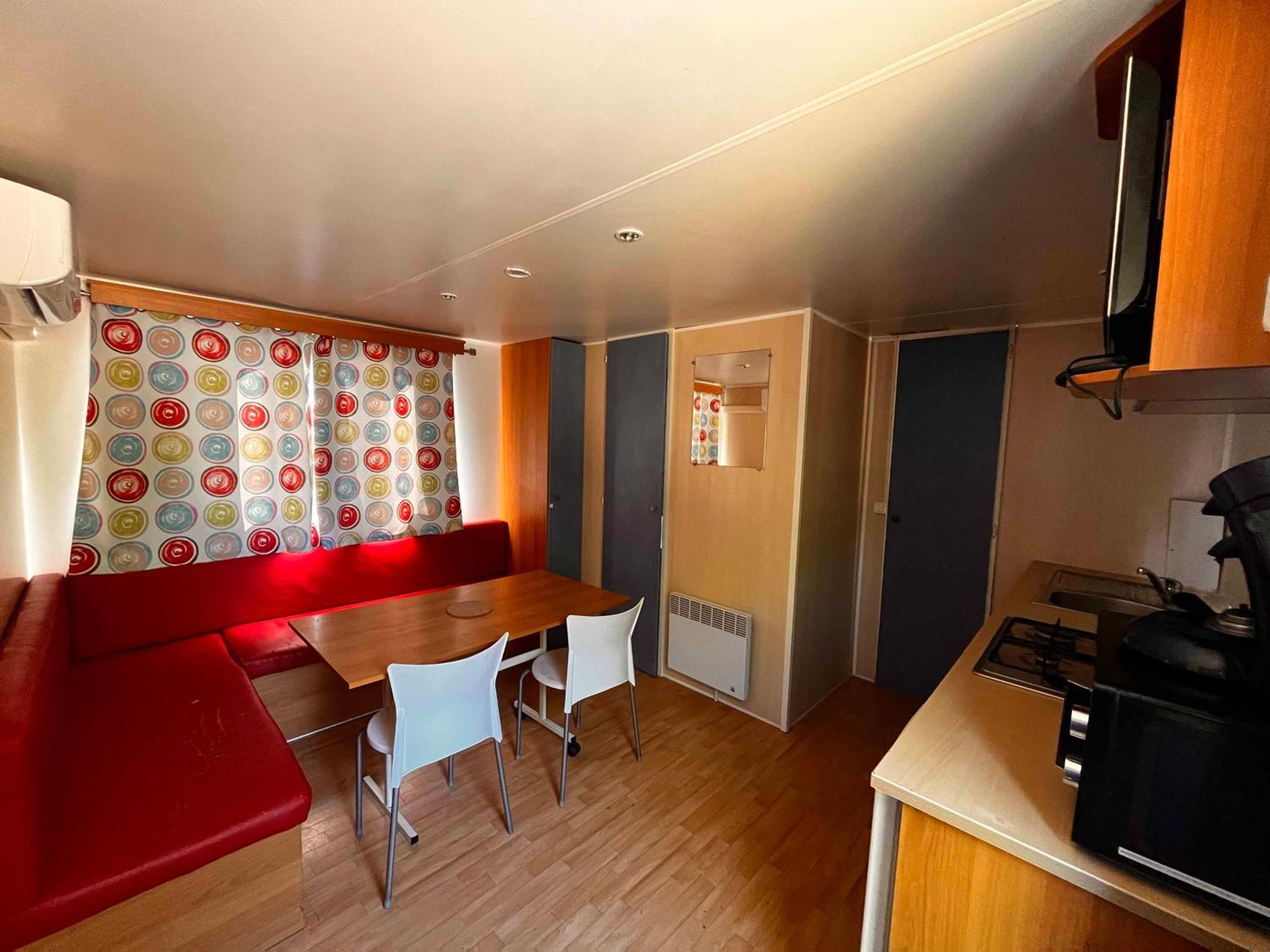 Camping Paradis Family Les Rives De L'Herault ジニャック 部屋 写真